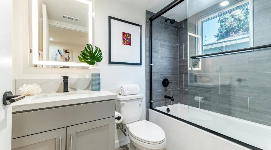 small bathroom renovation ideas